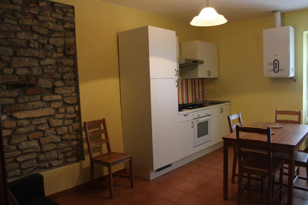 הוילה Montabone La Casa Di Valerio מראה חיצוני תמונה