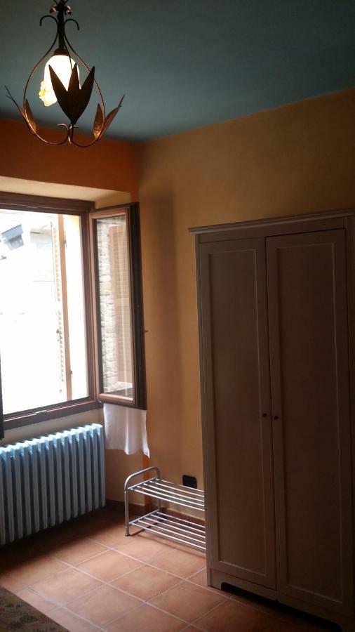 הוילה Montabone La Casa Di Valerio מראה חיצוני תמונה